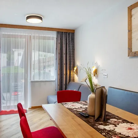 Apartment White Peak