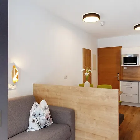 White Peak Apartment Galtuer